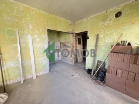 House Floor Dobrudzhanski, Shumen