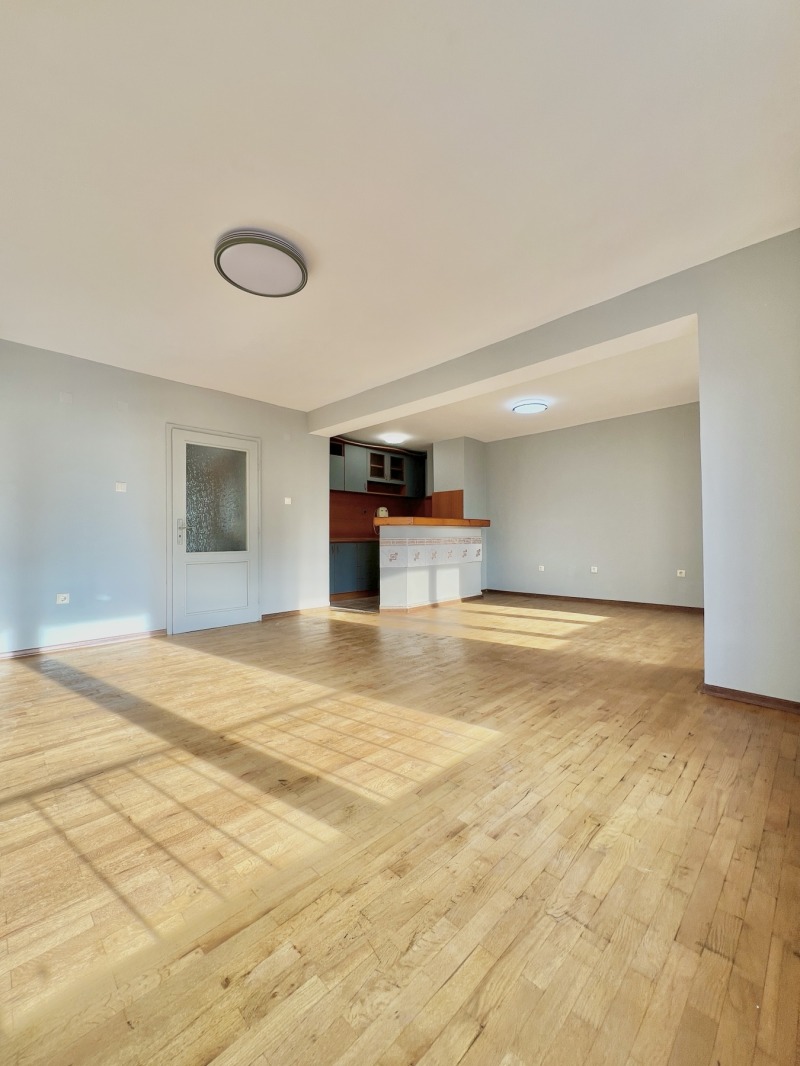 Продава 2-СТАЕН, гр. Варна, Зимно кино Тракия, снимка 2 - Апартаменти - 52651570