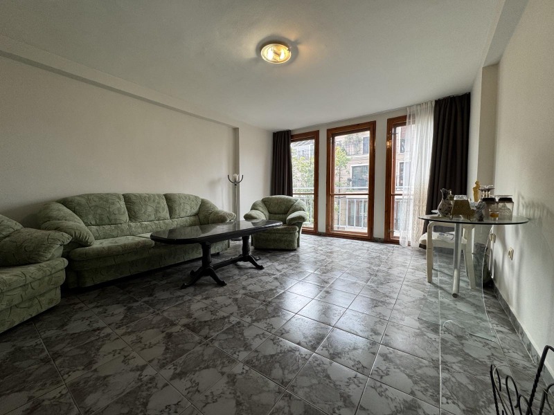 Продава  3-стаен град София , Оборище , 105 кв.м | 83069228