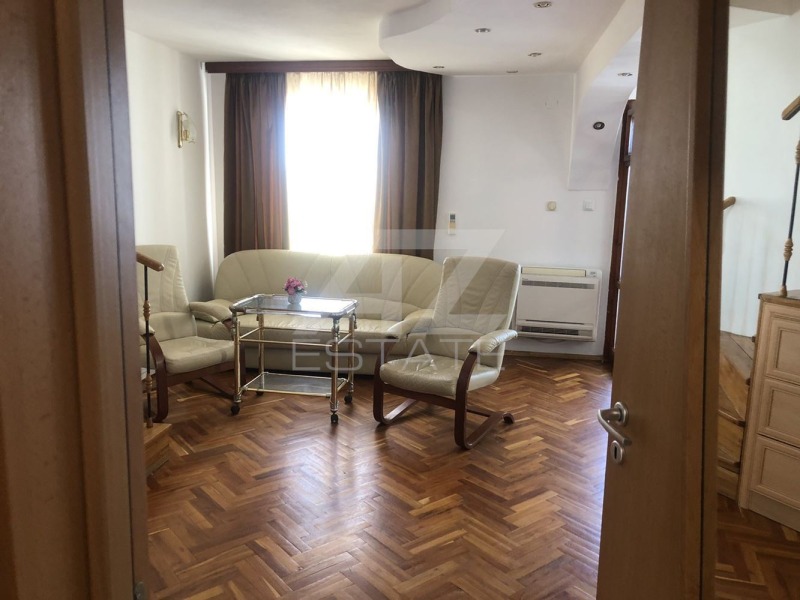 En venta  Casita Varna , Jristo Botev , 120 metros cuadrados | 74405686