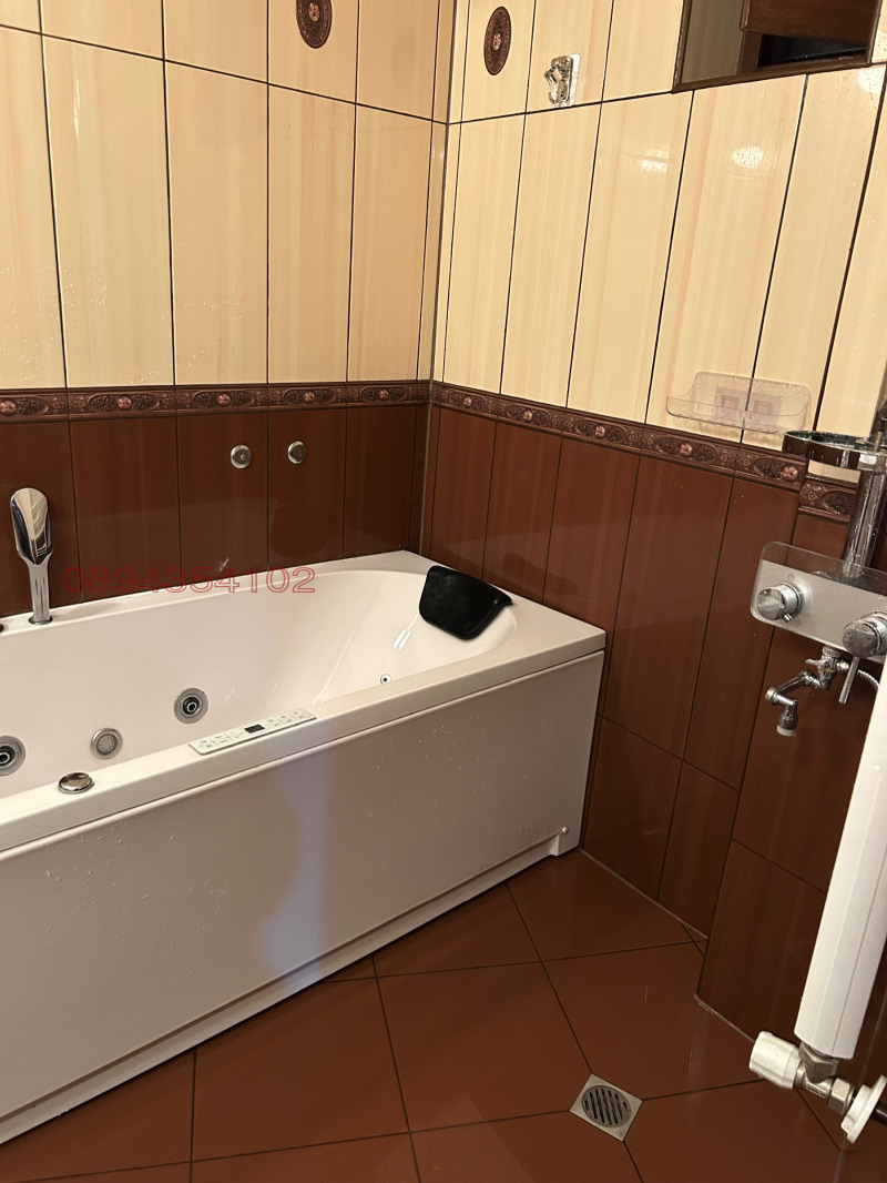 Продава КЪЩА, гр. Пловдив, Старият град, снимка 17 - Къщи - 52784748