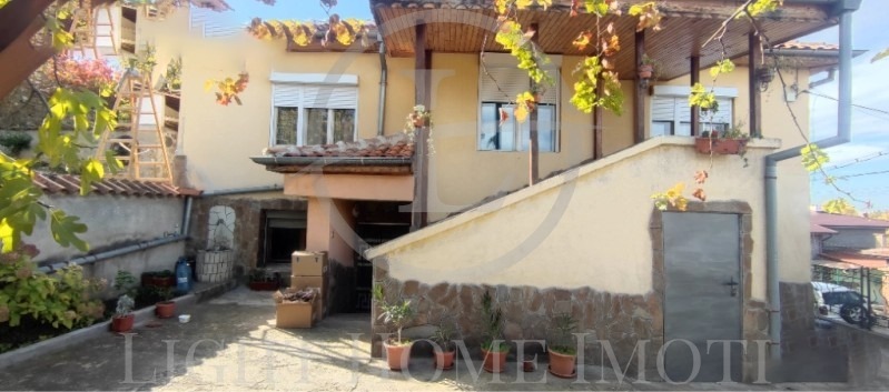 Продава КЪЩА, гр. Перущица, област Пловдив, снимка 10 - Къщи - 54141702