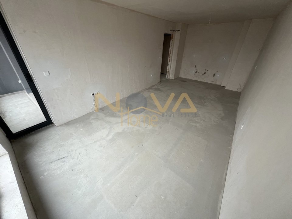 Продава 2-СТАЕН, гр. Варна, Бриз, снимка 2 - Апартаменти - 52834653