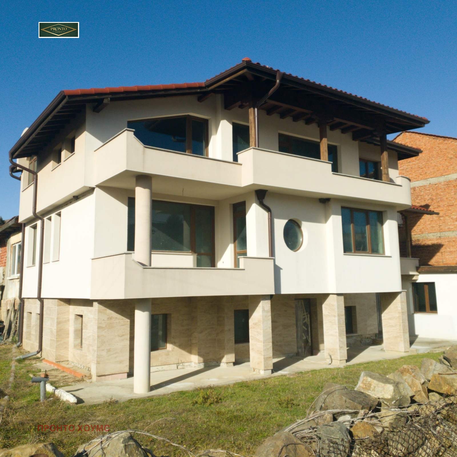 Продава КЪЩА, гр. Котел, област Сливен, снимка 2 - Къщи - 54843419