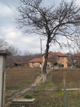 Huis Radisjevo, regio Pleven 13