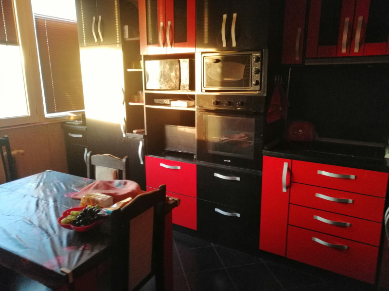 En venta  2 dormitorios Sofia , Gevgeliyski , 80 metros cuadrados | 85856481 - imagen [3]