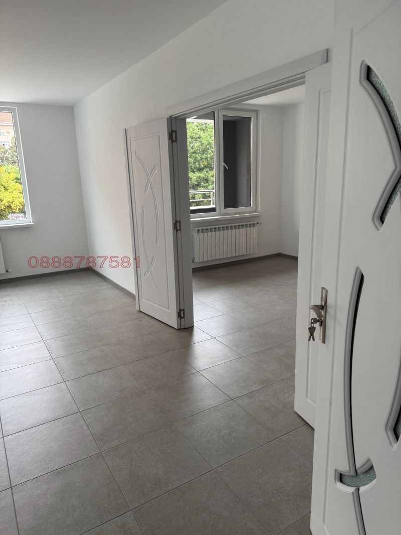 À vendre  3 chambres Sofia , Zona B-5-3 , 134 m² | 52527023 - image [8]