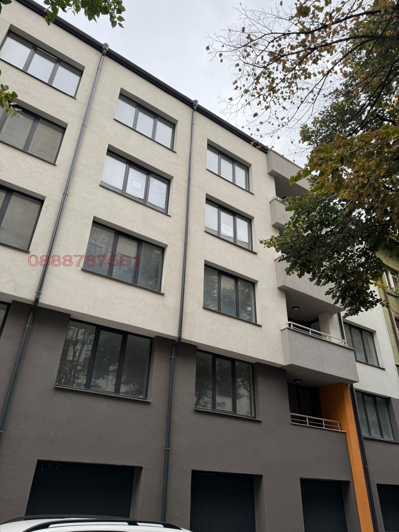 À vendre  3 chambres Sofia , Zona B-5-3 , 134 m² | 52527023