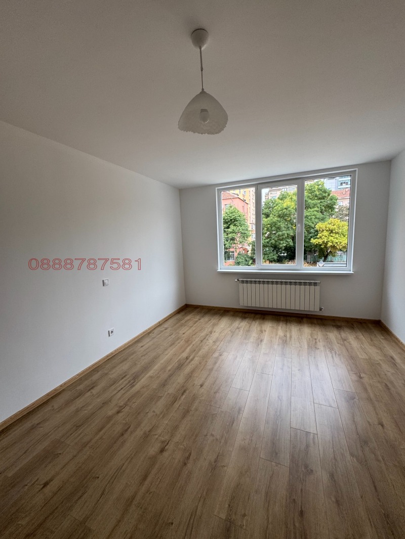 À vendre  3 chambres Sofia , Zona B-5-3 , 134 m² | 52527023 - image [2]