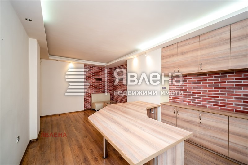 Na sprzedaż  Biuro Sofia , Borowo , 140 mkw | 91428999