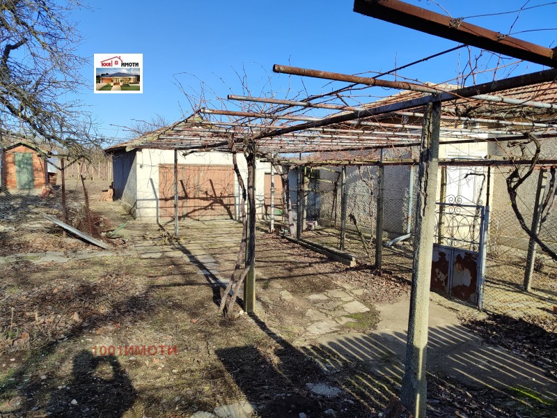 Продава КЪЩА, с. Кардам, област Добрич, снимка 2 - Къщи - 43882520