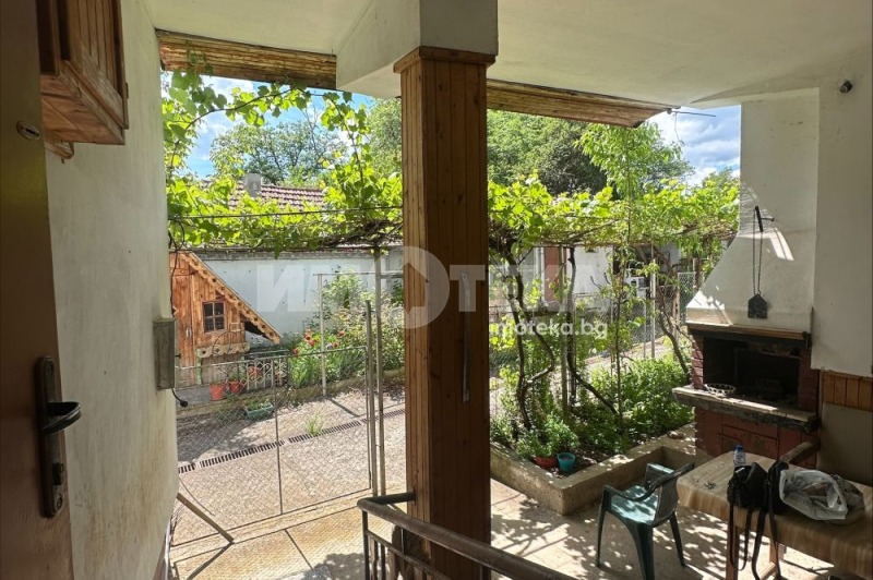 Na prodej  Dům oblast Pernik , Begunovci , 200 m2 | 11003411 - obraz [2]