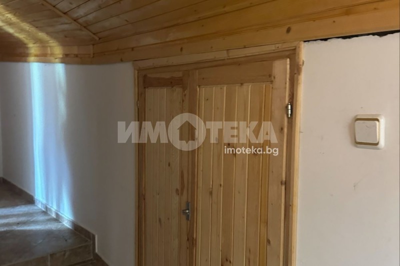 Na prodej  Dům oblast Pernik , Begunovci , 200 m2 | 11003411 - obraz [9]