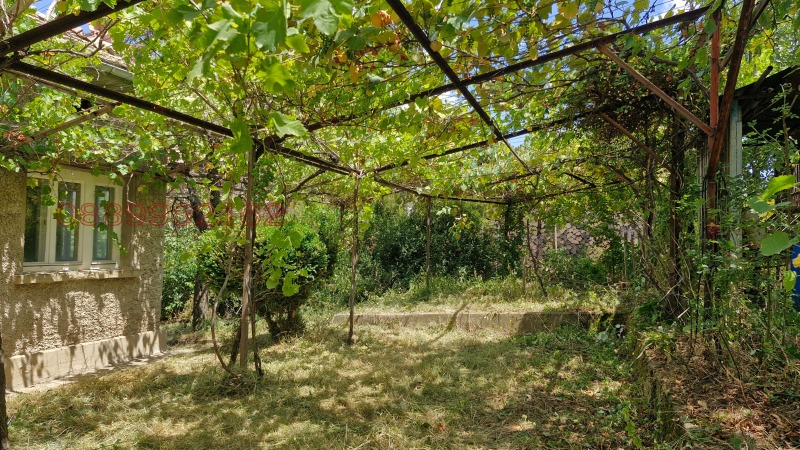 Продава КЪЩА, гр. Омуртаг, област Търговище, снимка 3 - Къщи - 52779958