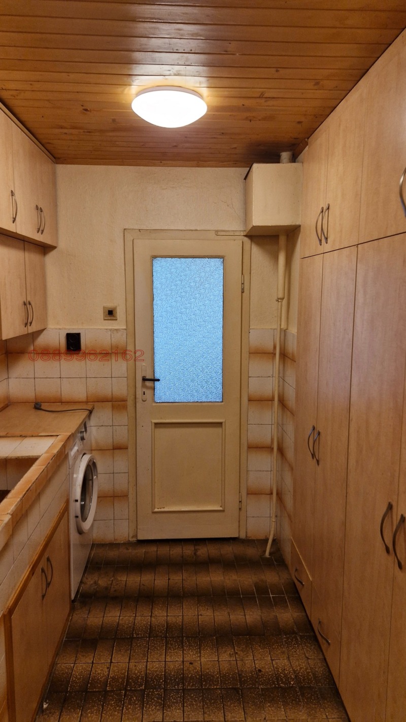 Продава КЪЩА, гр. Омуртаг, област Търговище, снимка 13 - Къщи - 52779958