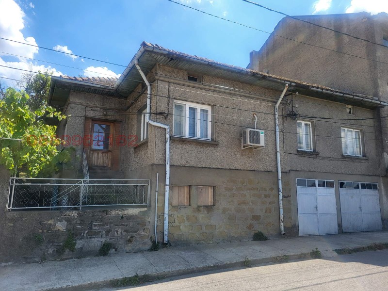 Продава КЪЩА, гр. Омуртаг, област Търговище