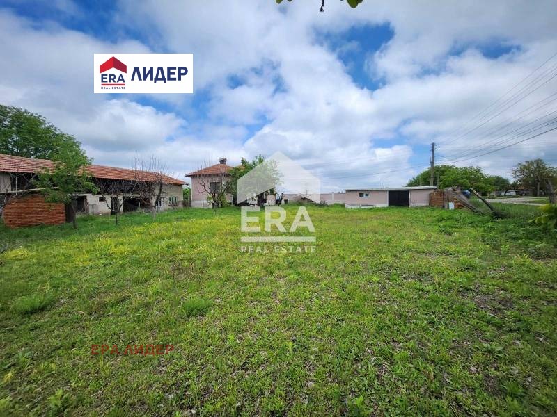 Продава КЪЩА, с. Бъзън, област Русе