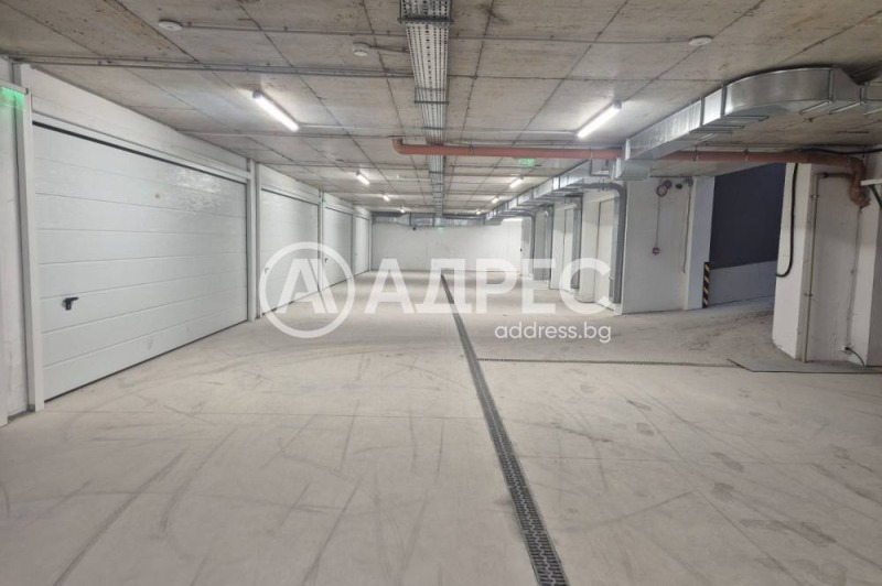 Продава ГАРАЖ, ПАРКОМЯСТО, гр. София, Връбница 2, снимка 3 - Гаражи и паркоместа - 53441812