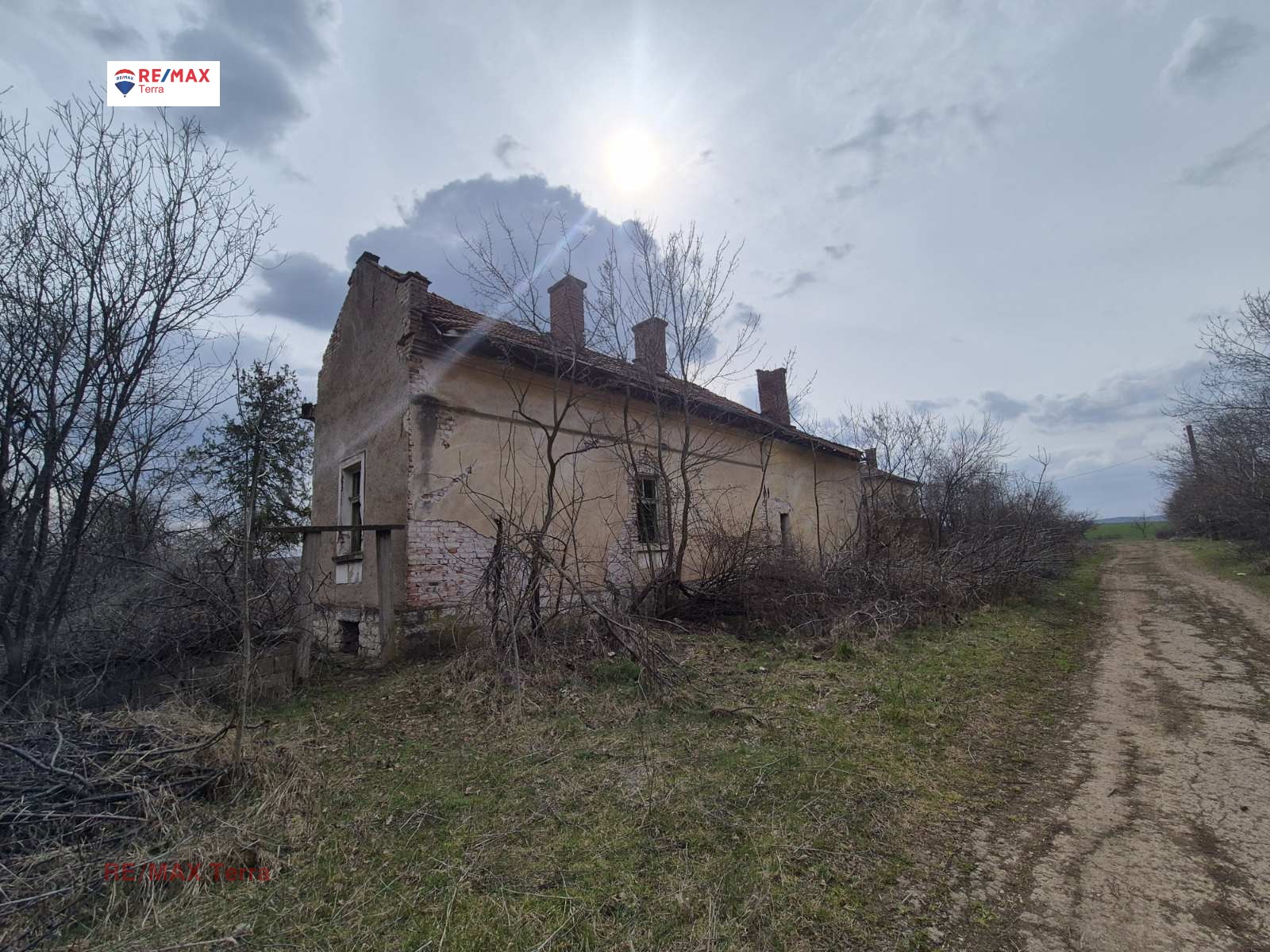 Продава КЪЩА, с. Баница, област Враца, снимка 12 - Къщи - 53939088