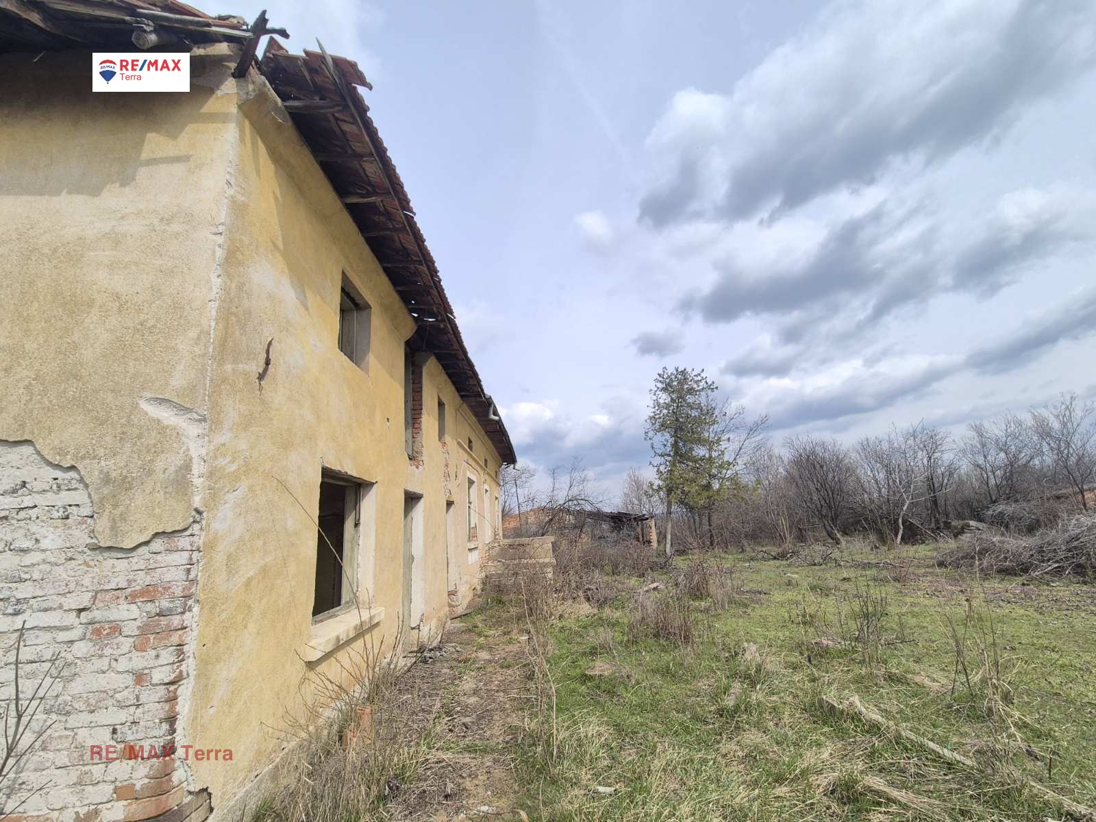 Продава КЪЩА, с. Баница, област Враца, снимка 5 - Къщи - 53939088