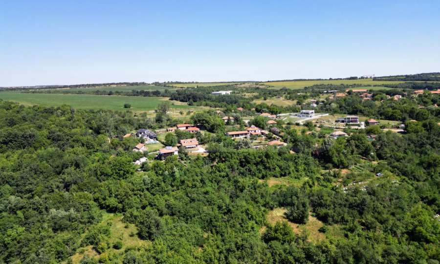 Продава ПАРЦЕЛ, с. Ветринци, област Велико Търново, снимка 2 - Парцели - 45650194