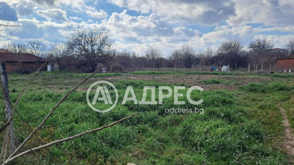Продава ПАРЦЕЛ, с. Цалапица, област Пловдив