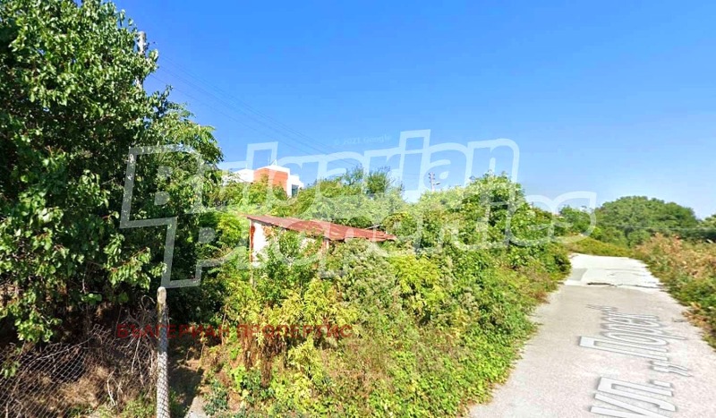 Продава ПАРЦЕЛ в град Шумен, Център - 1055 кв.м / 118 600 € » 231 961.44 лв., БЪЛГЕРИАН ПРОПЕРТИС