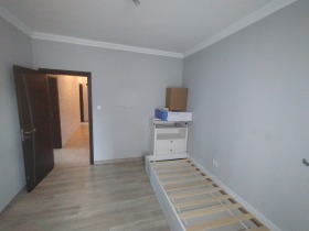 3-стаен град София, гр. Банкя 8