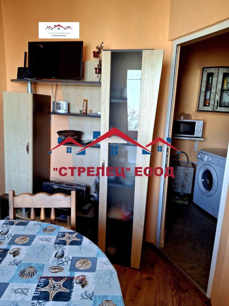 Продава  1-стаен град Добрич , Промишлена зона - Запад , 33 кв.м | 64918878 - изображение [2]