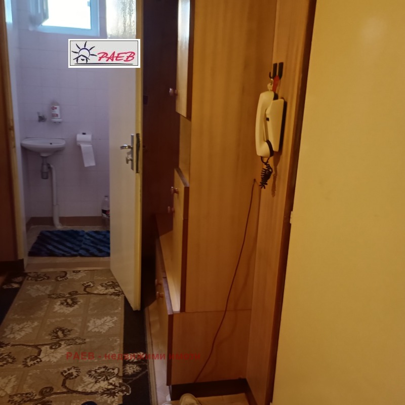 For Sale  1 bedroom Ruse , Druzhba 2 , 70 sq.m | 79320196 - image [6]