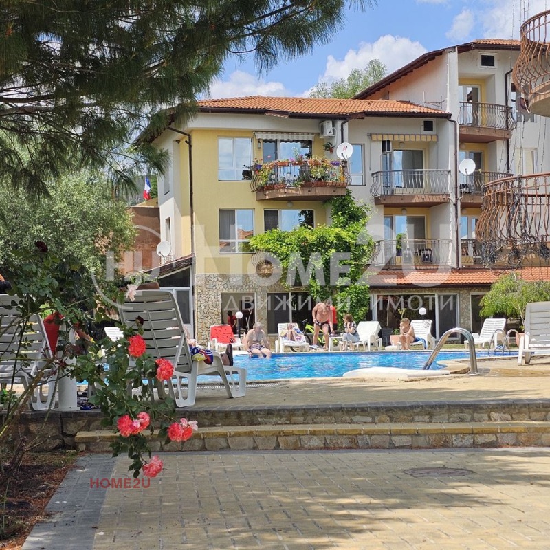 Продава  2-стаен област Добрич , с. Рогачево , 66 кв.м | 46728198 - изображение [12]