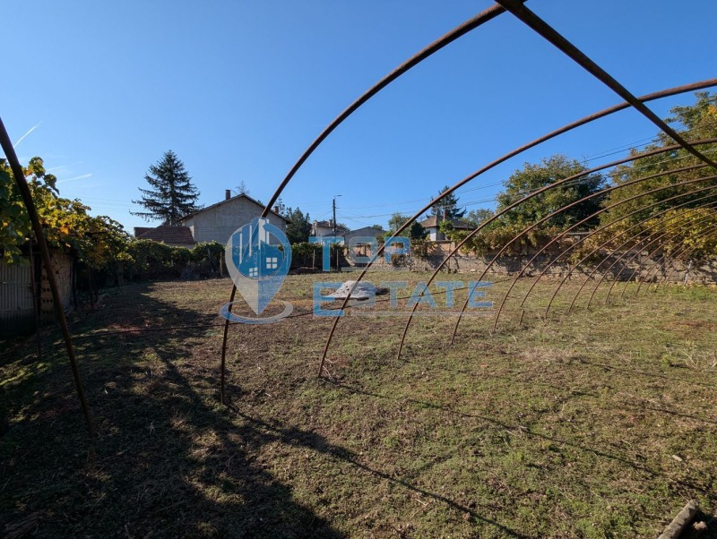 Продава КЪЩА, с. Поликраище, област Велико Търново, снимка 12 - Къщи - 52247397