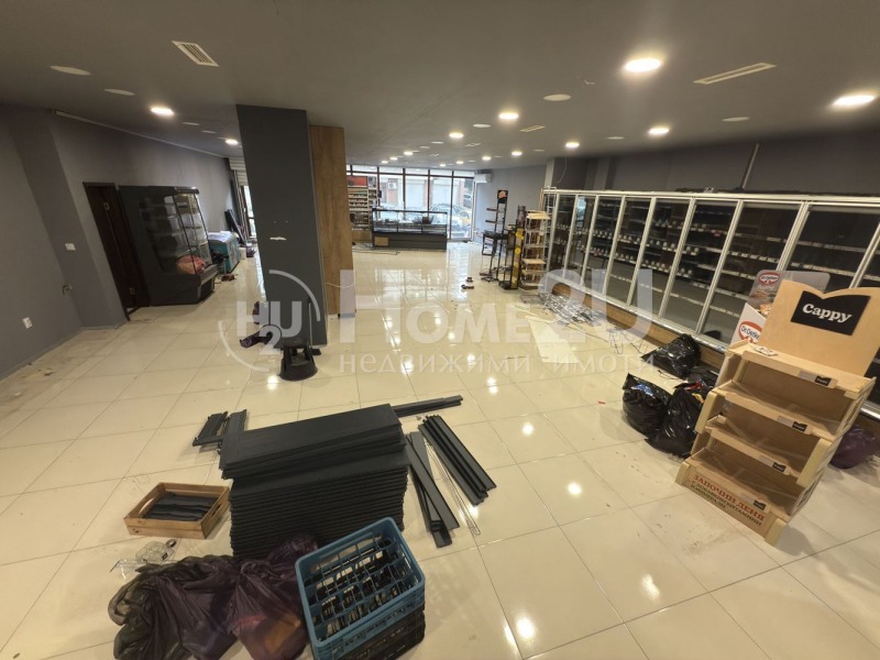 Продава  Магазин град Варна , Възраждане 3 , 187 кв.м | 45192403 - изображение [3]