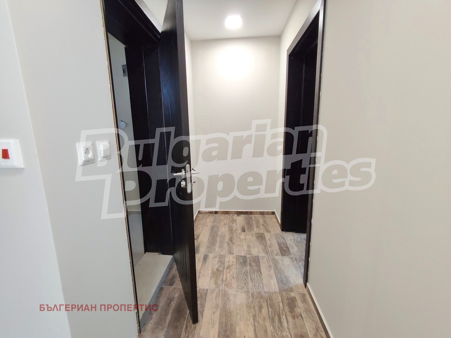 Продава КЪЩА, гр. Ловеч, Гозница, снимка 9 - Къщи - 54746661