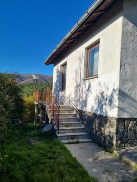 Villa Dobarchin, región Sofia