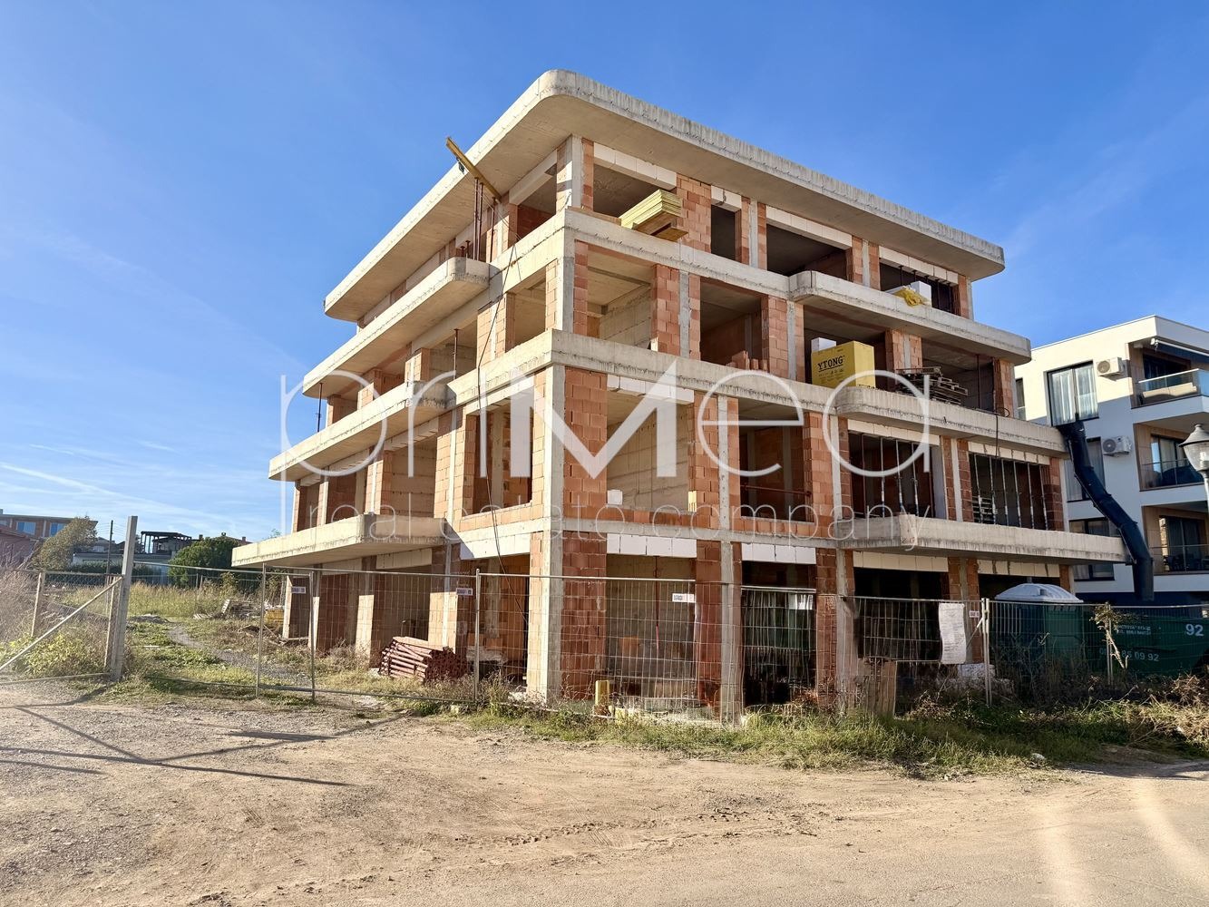 Продава 2-СТАЕН, гр. Черноморец, област Бургас, снимка 2 - Апартаменти - 54188505