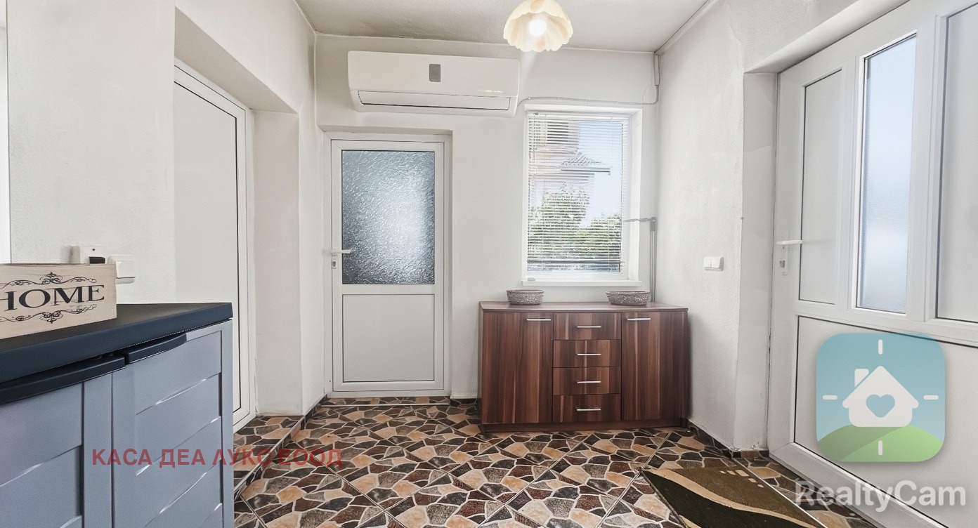 Продава КЪЩА, с. Стефан Караджа, област Добрич, снимка 4 - Къщи - 54992388