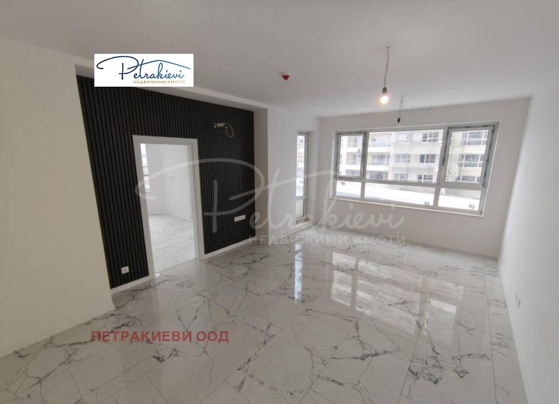 Продава 2-СТАЕН в град Бургас, Славейков - 79 кв.м / 169 000 € » 330 535.27 лв., ПЕТРАКИЕВИ ООД