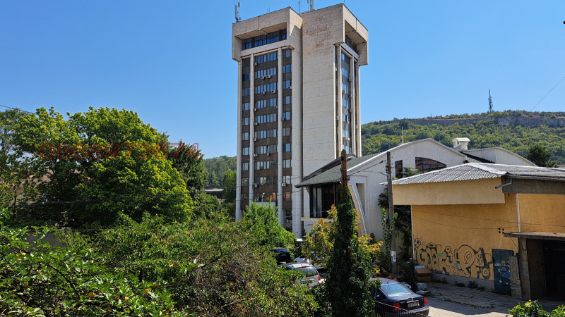 Продава 4-СТАЕН в град Ловеч, Център - 112 кв.м / 119 000 € » 232 743.77 лв.