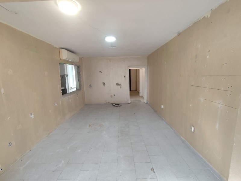 Продава  2-стаен град Бургас , Лазур , 67 кв.м | 80504939 - изображение [7]