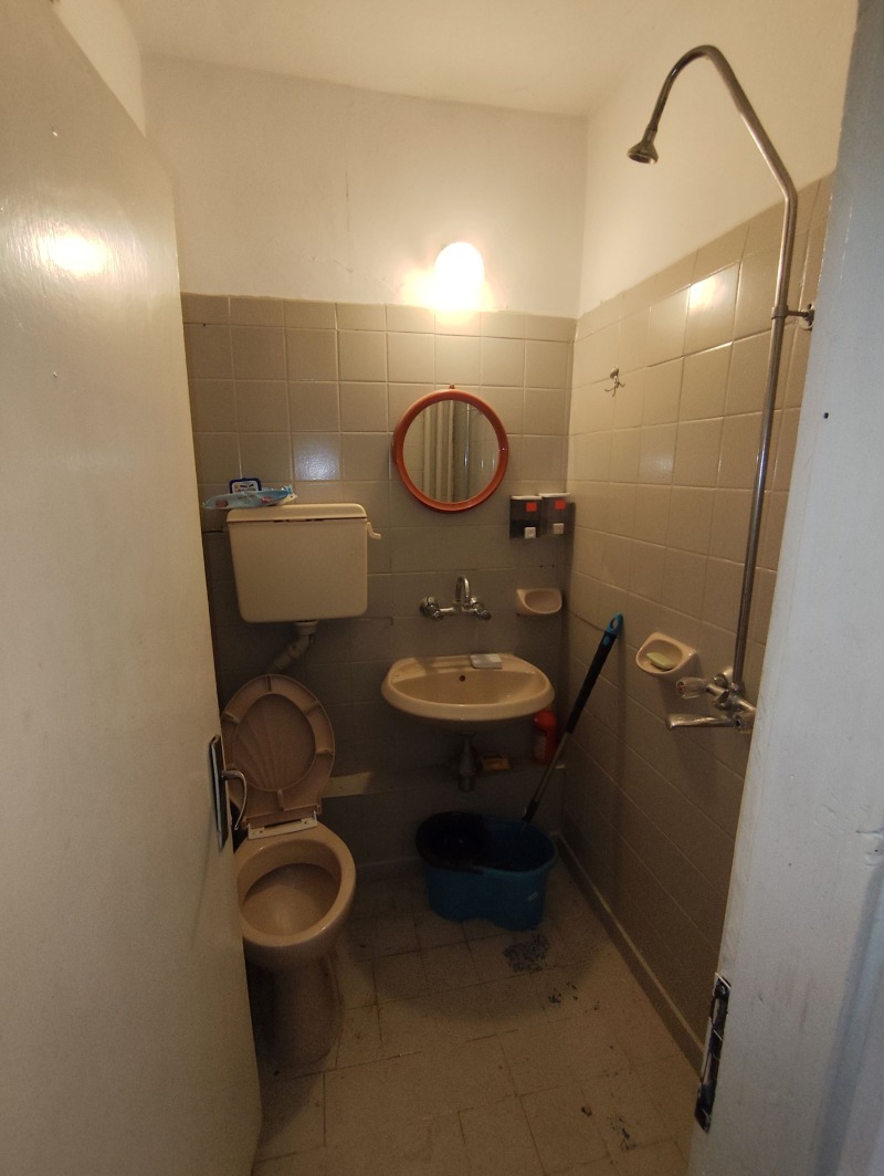 Продава  2-стаен град Бургас , Лазур , 67 кв.м | 80504939 - изображение [16]