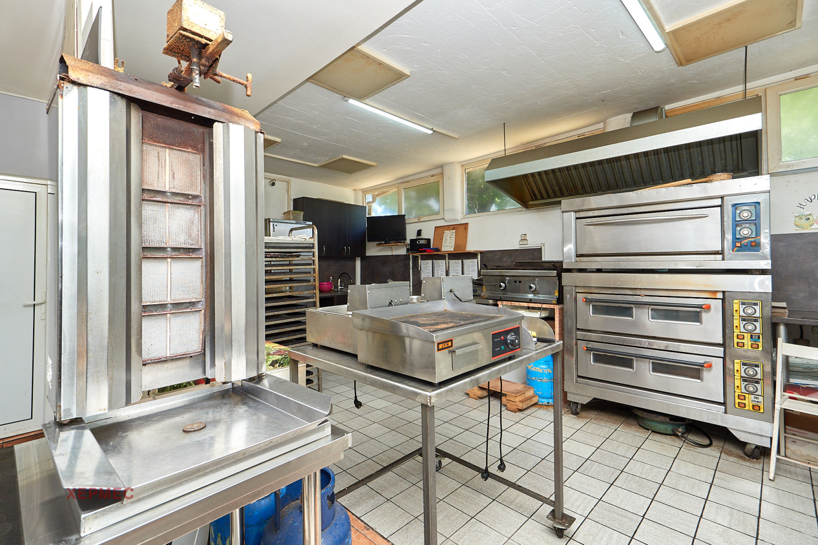 Продава ЗАВЕДЕНИЕ, гр. Бургас, Зорница, снимка 11 - Заведения - 55105849