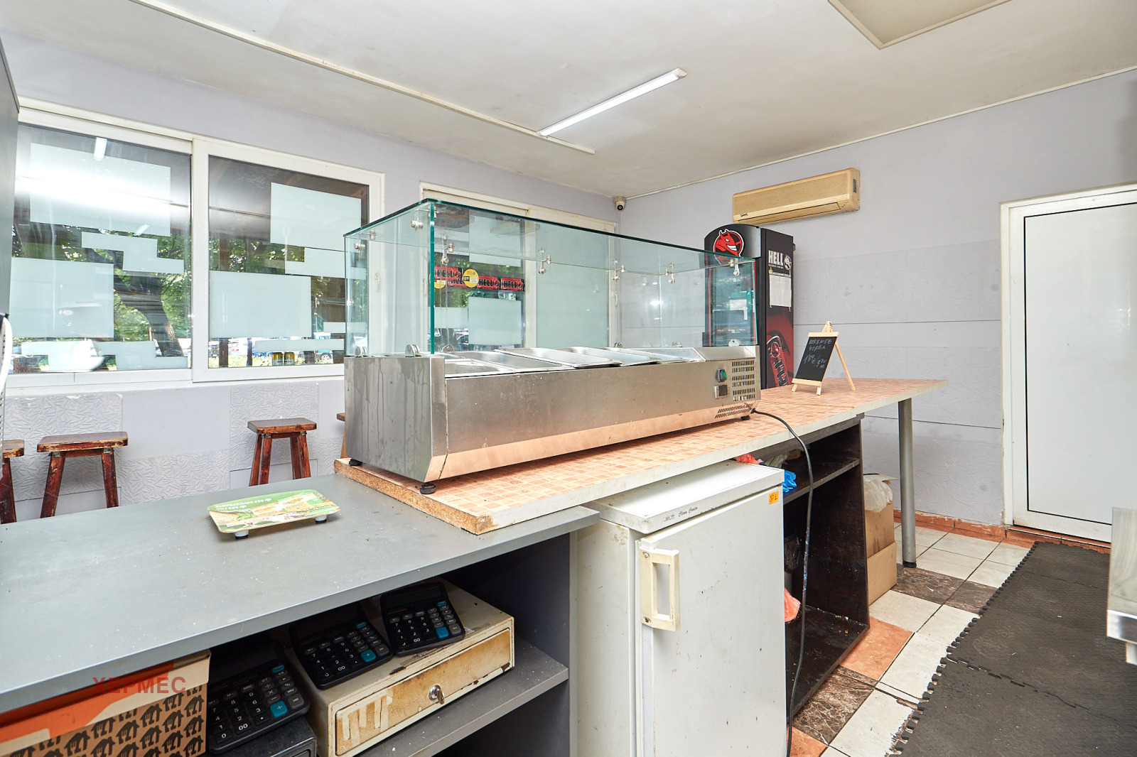 Продава ЗАВЕДЕНИЕ, гр. Бургас, Зорница, снимка 9 - Заведения - 55105849