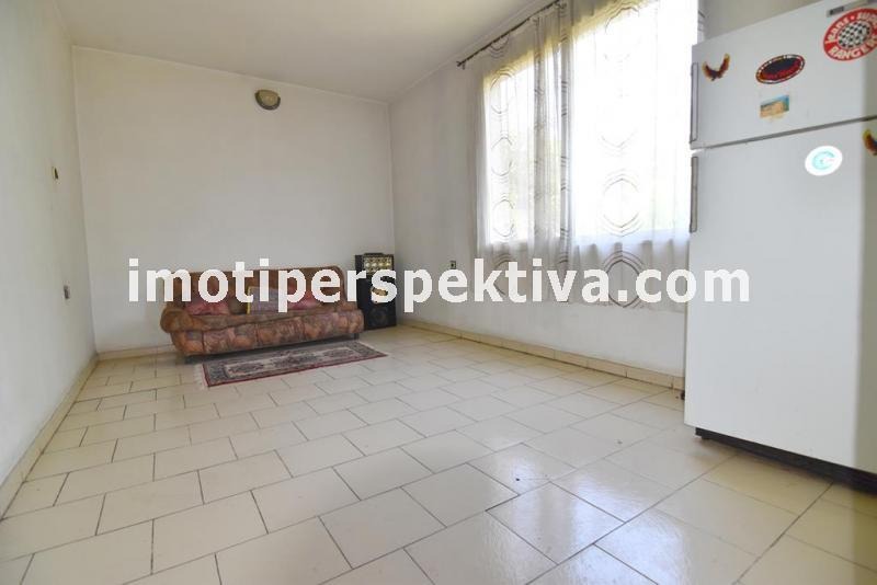 Продава ЕТАЖ ОТ КЪЩА, гр. Пловдив, Кючук Париж, снимка 7 - Етаж от къща - 55012262