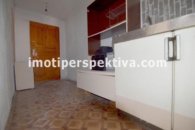 Продава ЕТАЖ ОТ КЪЩА, гр. Пловдив, Кючук Париж, снимка 14 - Етаж от къща - 55012262