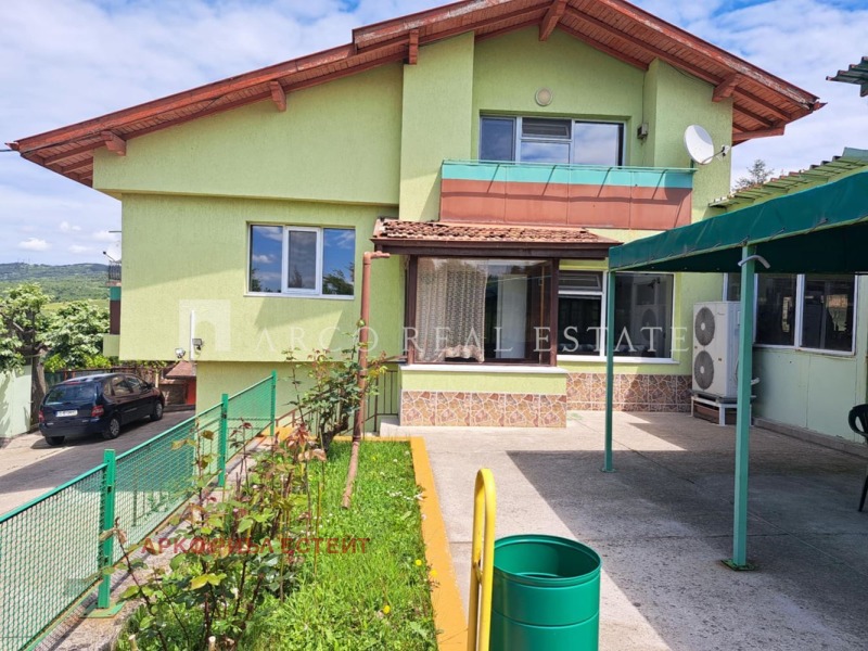 Till salu  Hus region Pernik , Golemo Butjino , 215 kvm | 53085188 - bild [2]