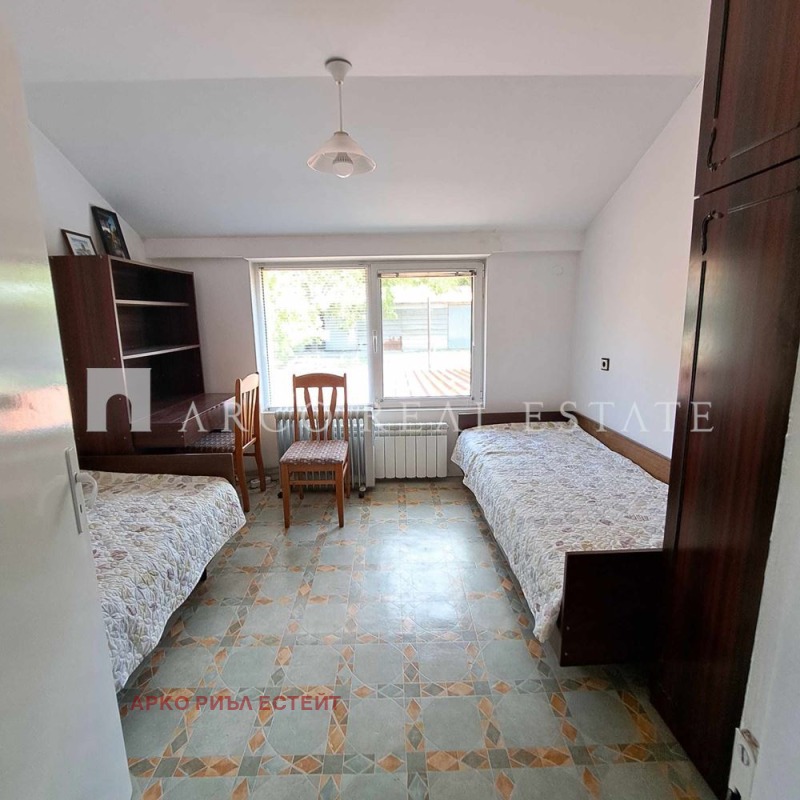 Till salu  Hus region Pernik , Golemo Butjino , 215 kvm | 53085188 - bild [9]