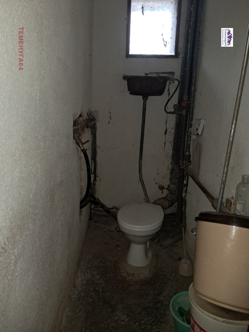 Продава КЪЩА, с. Гълъбовци, област София област, снимка 15 - Къщи - 52642620