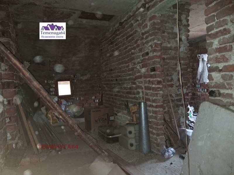 Продава КЪЩА, с. Гълъбовци, област София област, снимка 8 - Къщи - 52642620