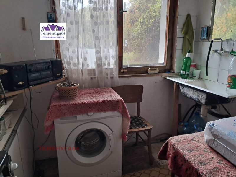 Продава КЪЩА, с. Гълъбовци, област София област, снимка 11 - Къщи - 52642620